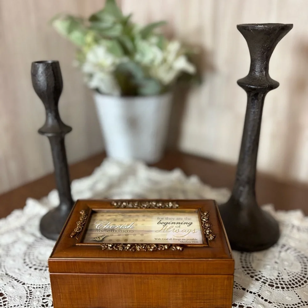 Cottage Garden Woodgrain Photo Music Box